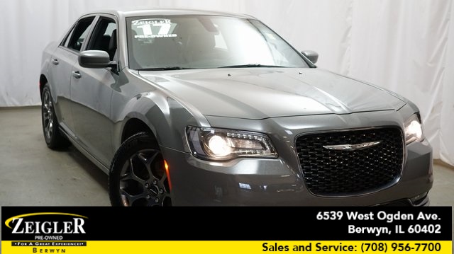 Pre Owned 2017 Chrysler 300 S 4d Sedan In Schaumburg A2106 Pre Owned 2017 Chrysler 300 S