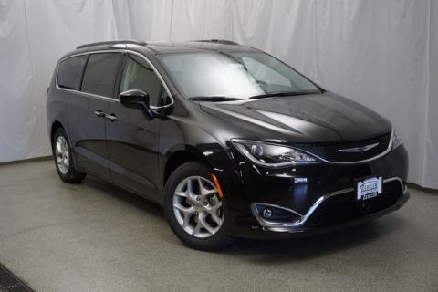 New 2019 CHRYSLER Pacifica Touring Plus